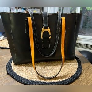 Used Dooney and Bourke small Shannon Tote bag